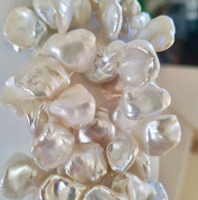 Load image into Gallery viewer, Keshi Pearl Torsade in White