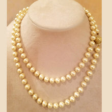 Load image into Gallery viewer, Shell Pearl Rope In Butter Yellow