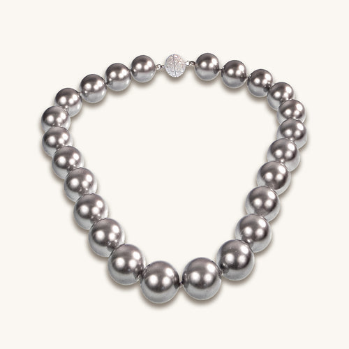 Shell Pearls In Platinum